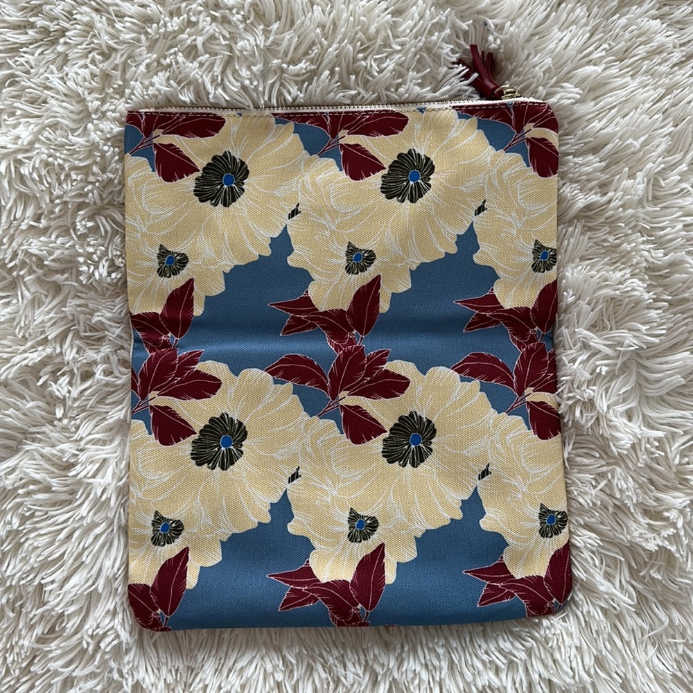 Spring Clutch - Picture 2 of 4